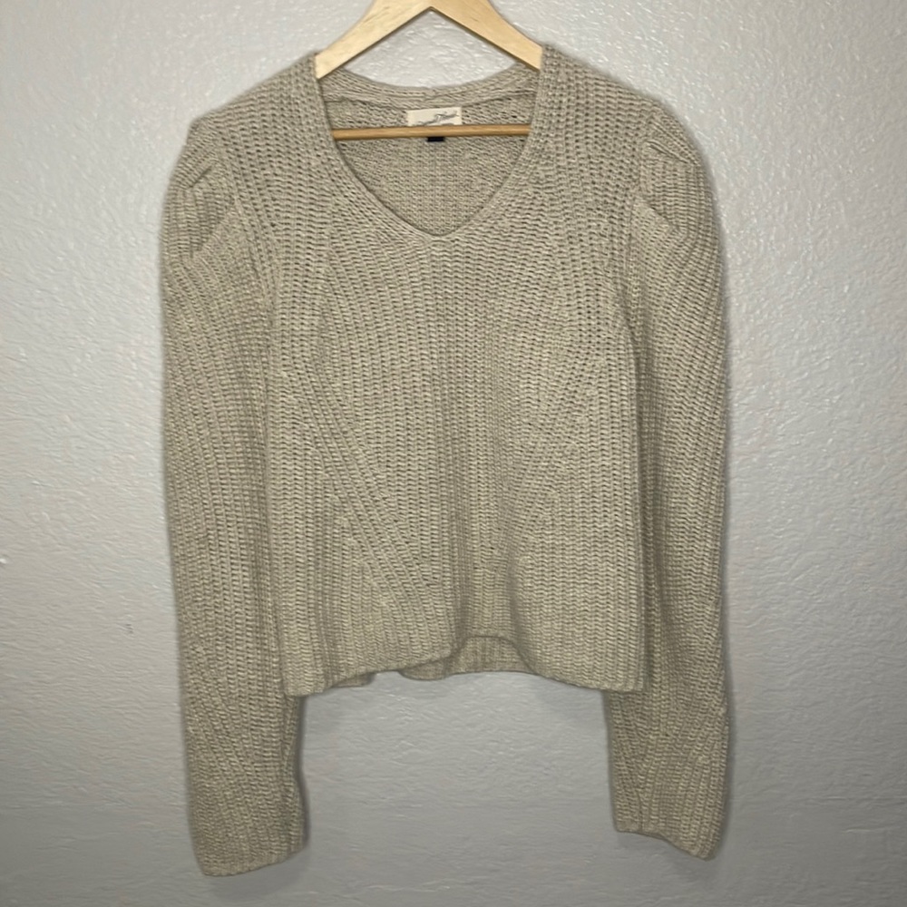 UNIVERSAL THREAD Strong Shoulder Sweater | Beige | Large